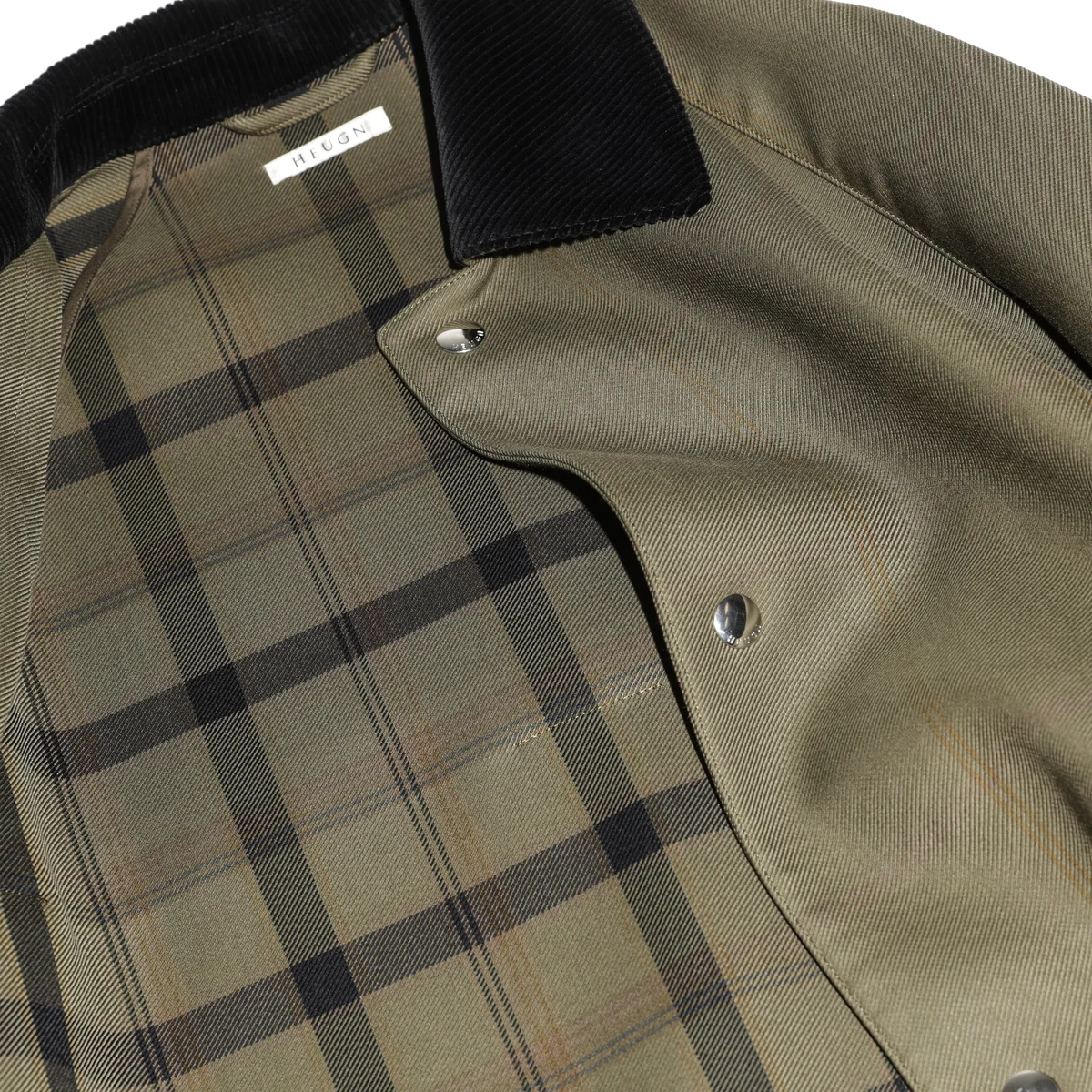 HEUGNのハーフコート“ローレンス”