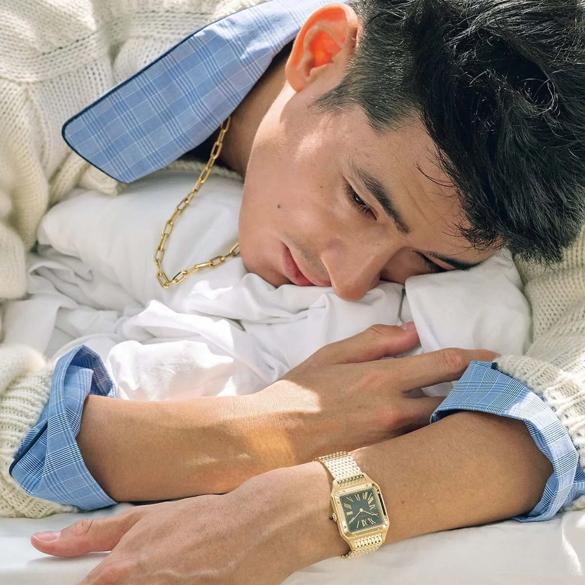 俳優・中島歩と「目を甘やかす時計」【カルティエ「サントス デュモン」】