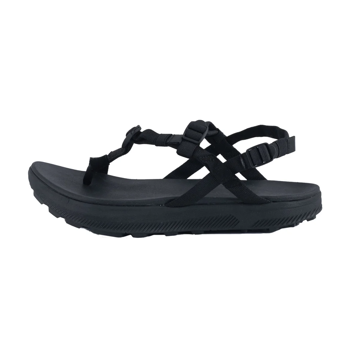 【先買い推奨。大人の黒サンダル】街履きはもちろん、ランニングもOK。「リグフットウェア×Answer4」の新作がすごい