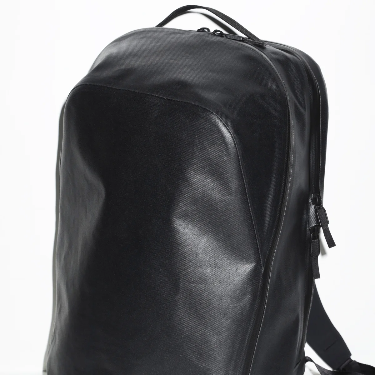 ARC'TERYX VEILANCEのバッグ「Anodic Backpack」