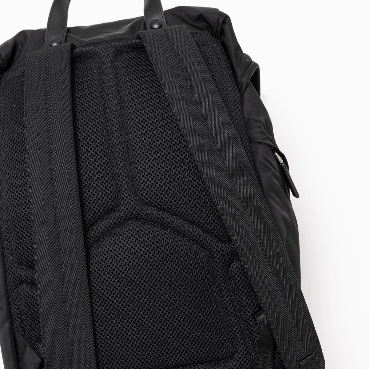 PRADA｜Re-Nylon Xサフィアーノレザー バックパック