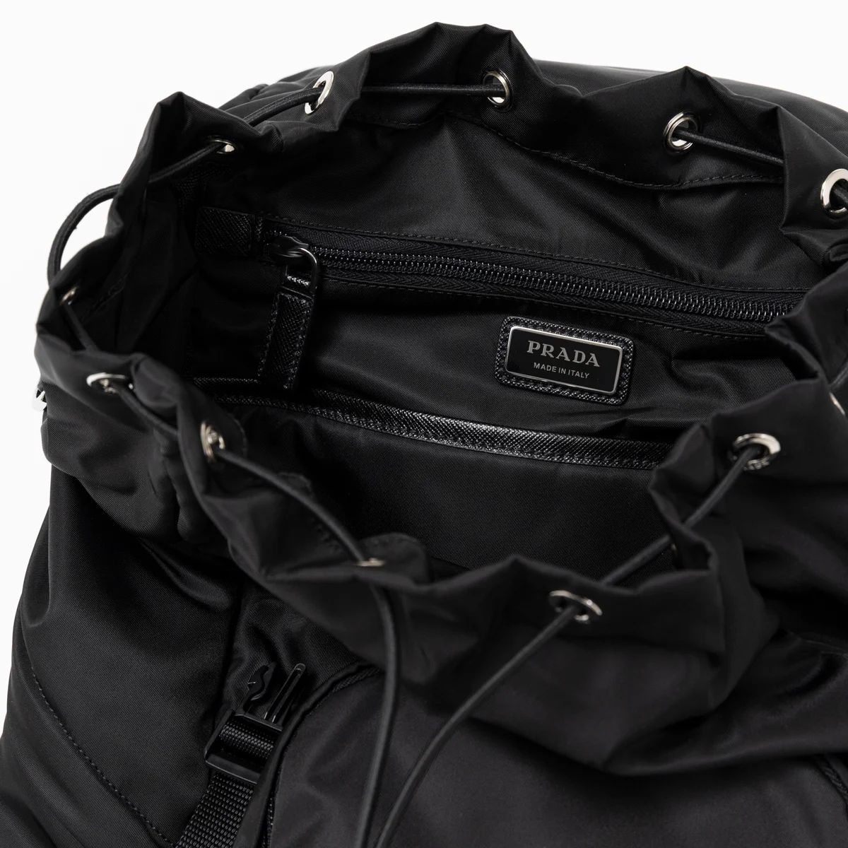 PRADA｜Re-Nylon Xサフィアーノレザー バックパック