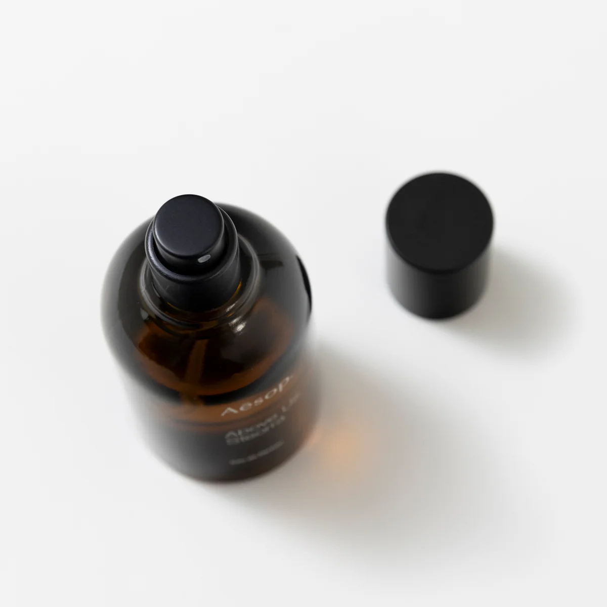 Aēsop｜アバヴ アス、ステオーラ オードパルファム