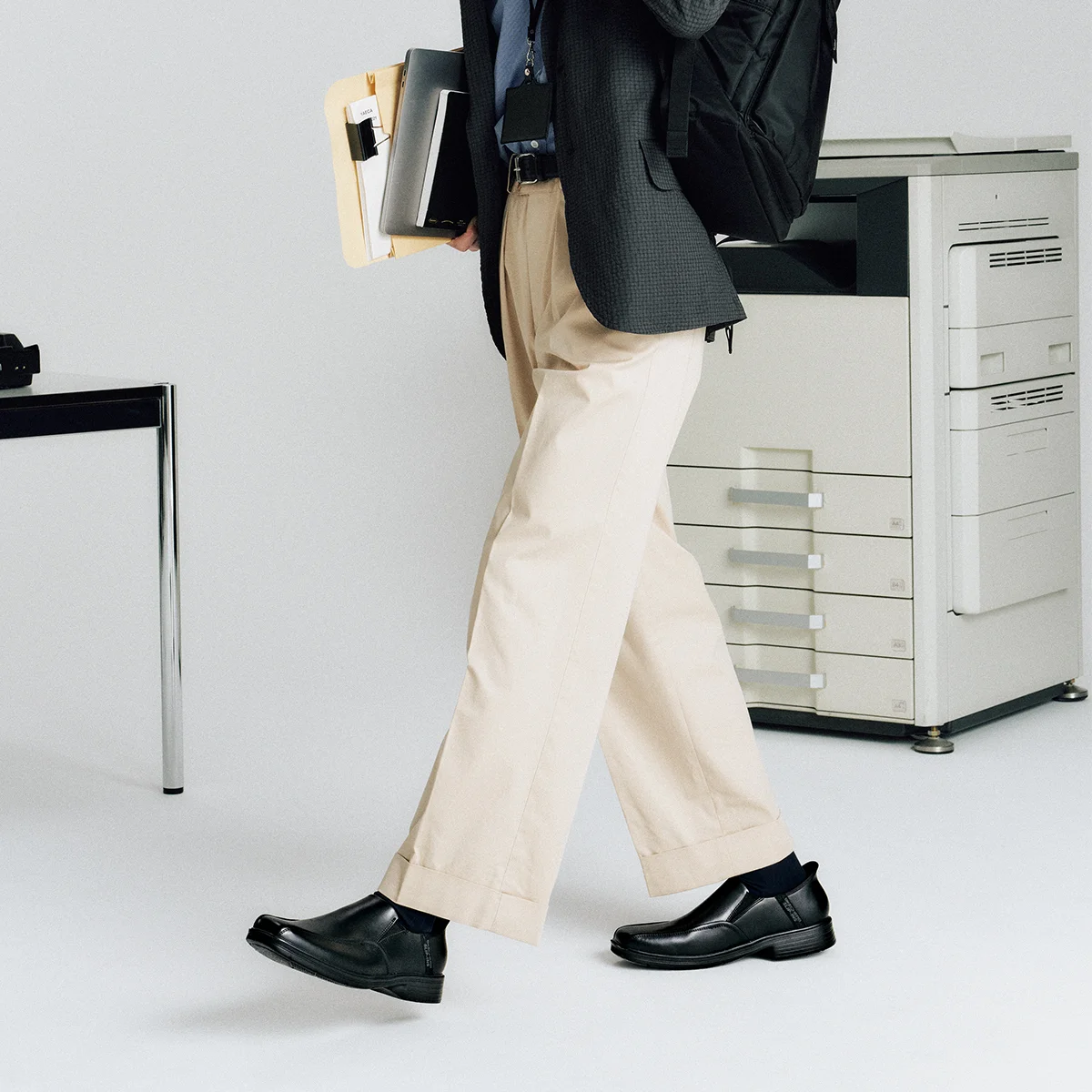 ハンズフリー スリップインズがラクすぎて…仕事も趣味もスケッチャーズ一択！