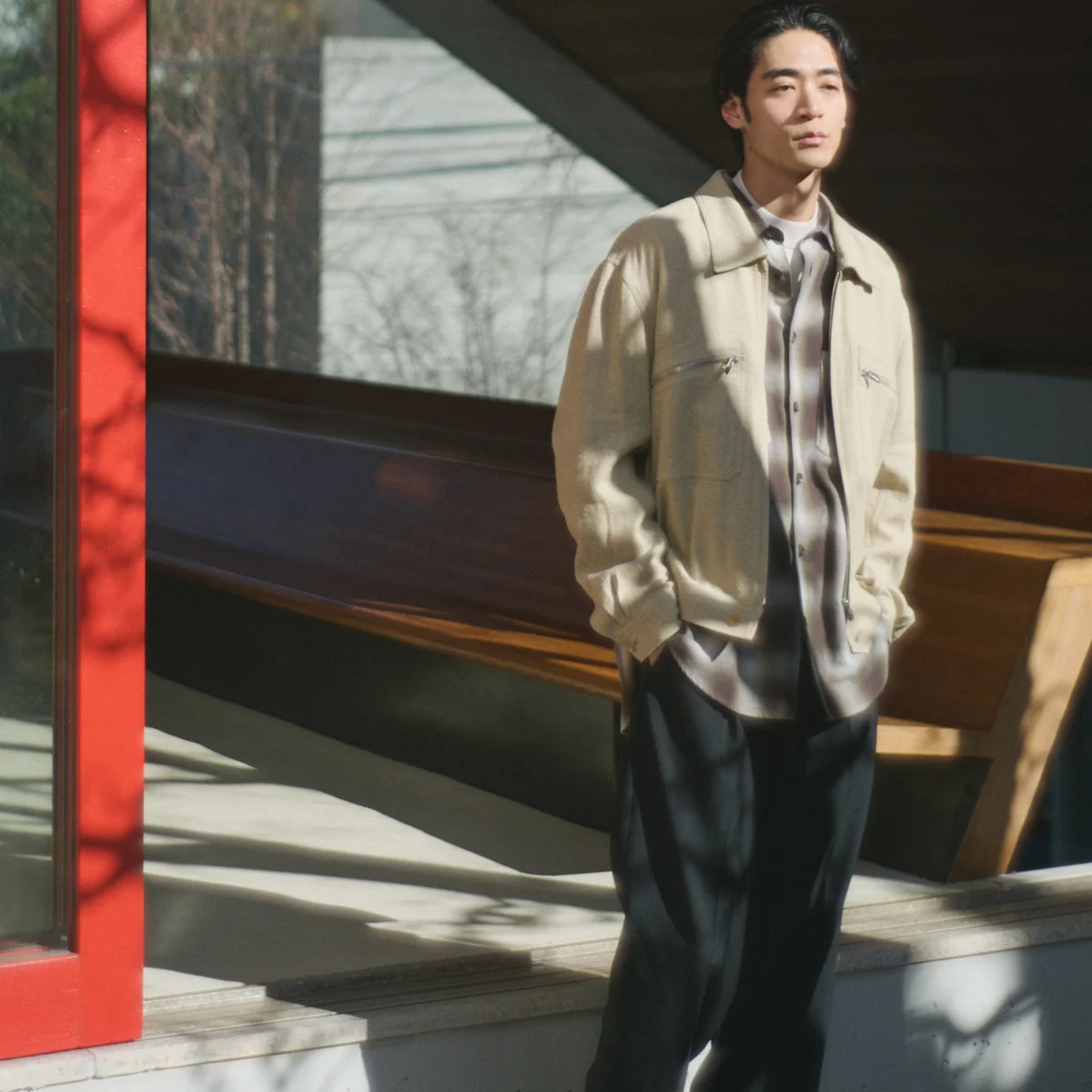 天然素材の味わいをハイテクスニーカーの名品といっしょに楽しむ【01＋05＋06＋08】