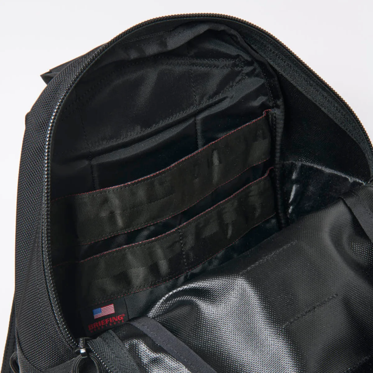 BRIEFINGの”DELTA”バックパック