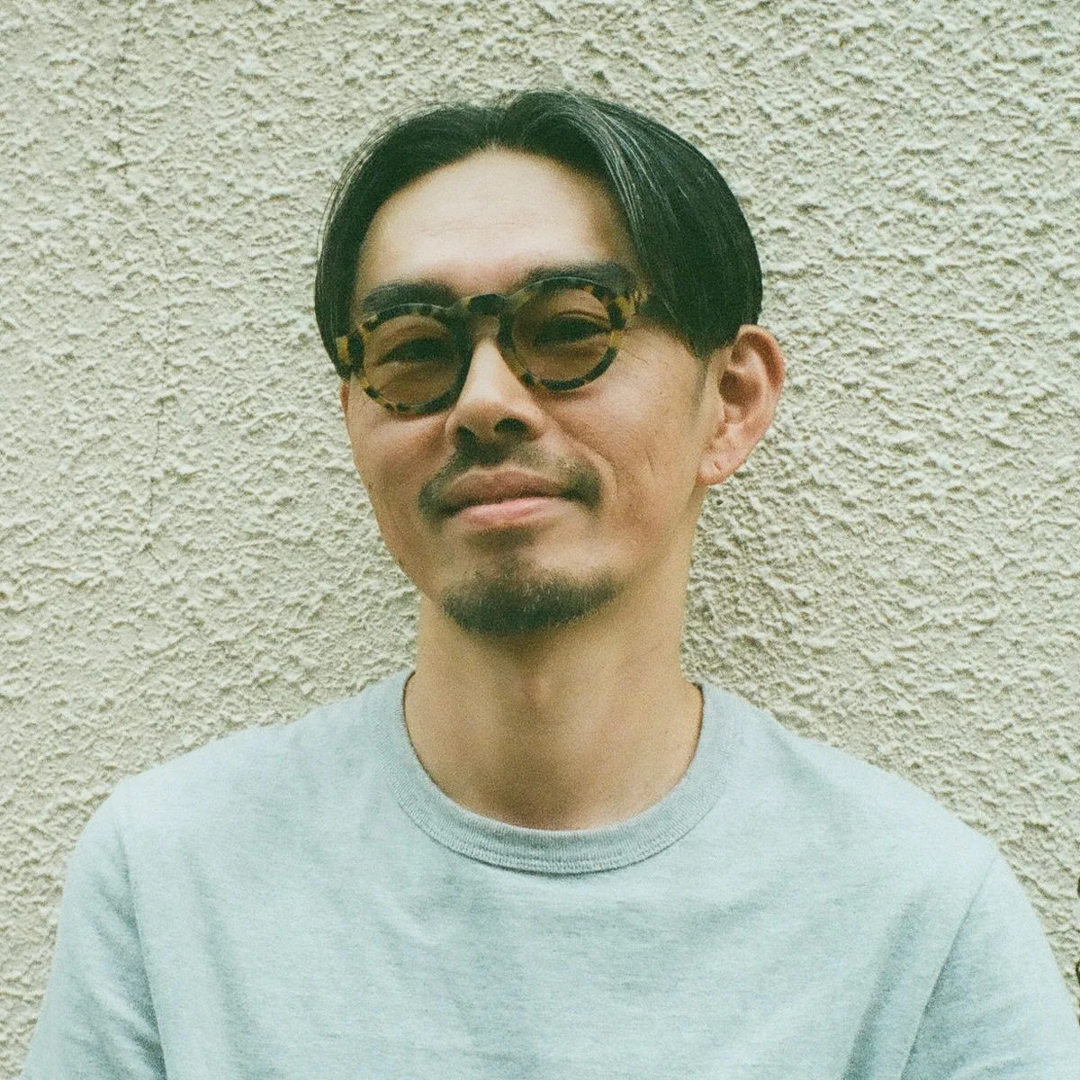 「白髪は隠さず、潤いと清潔感で魅せる」