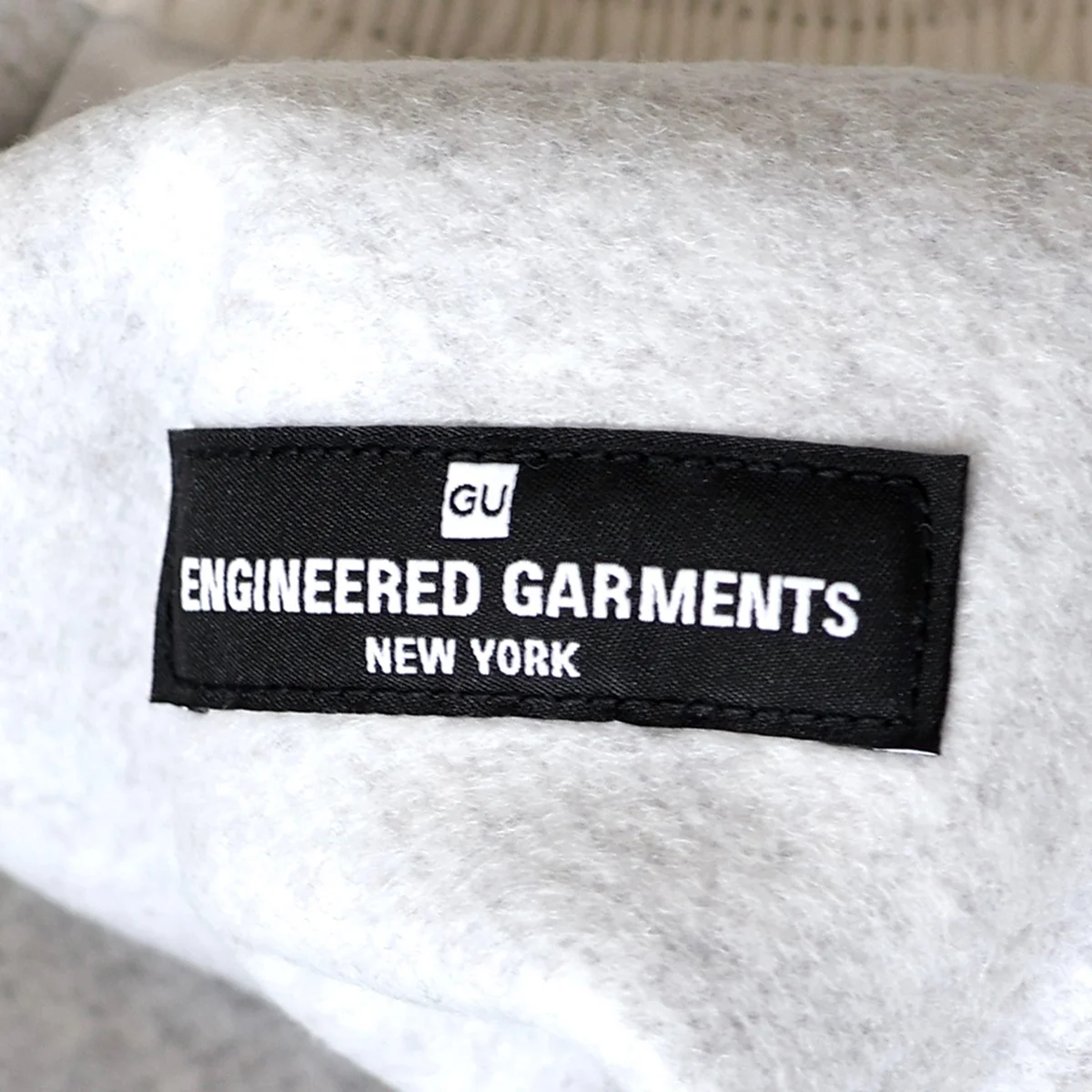 【大人のジーユー】おしゃれな大人が買ってよかった「エンジニアド ガーメンツ」のコラボスウェット【GU×ENGINEERED GARMENTS】