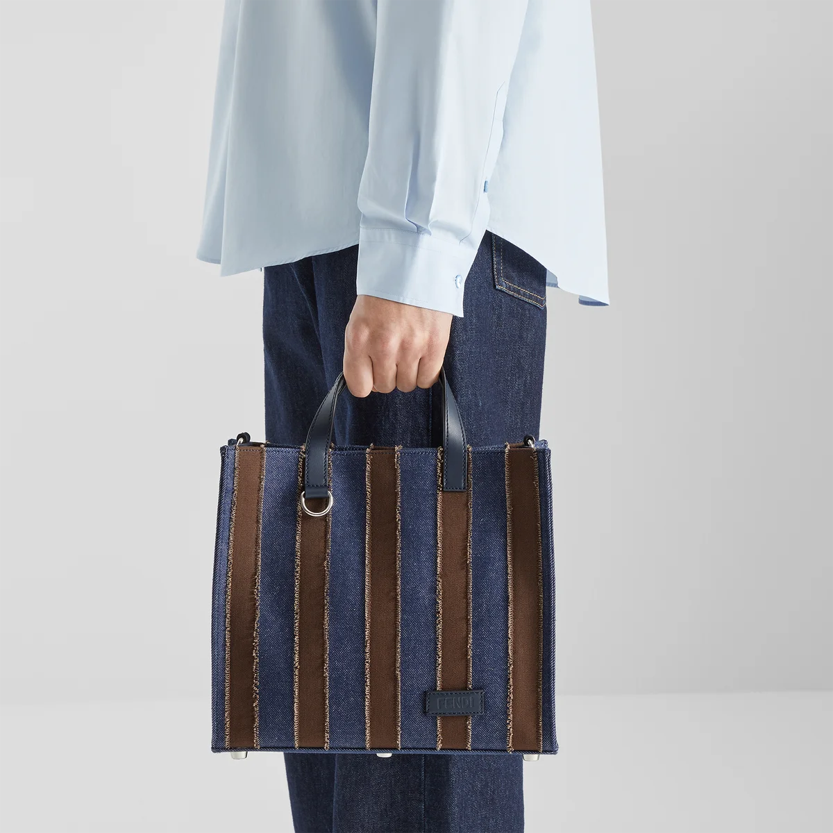 【フェンディ】デニム素材なのに上品。日本限定トートバッグ「ペカン ショッパー」が欲しい【FENDI】