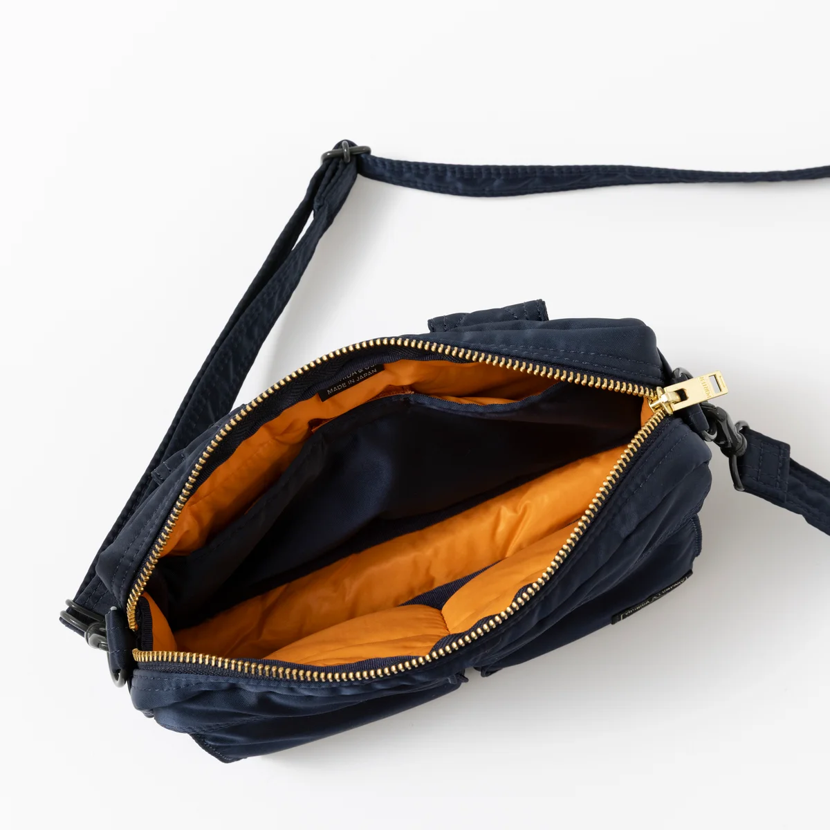 PORTER｜TANKER スリングバッグ