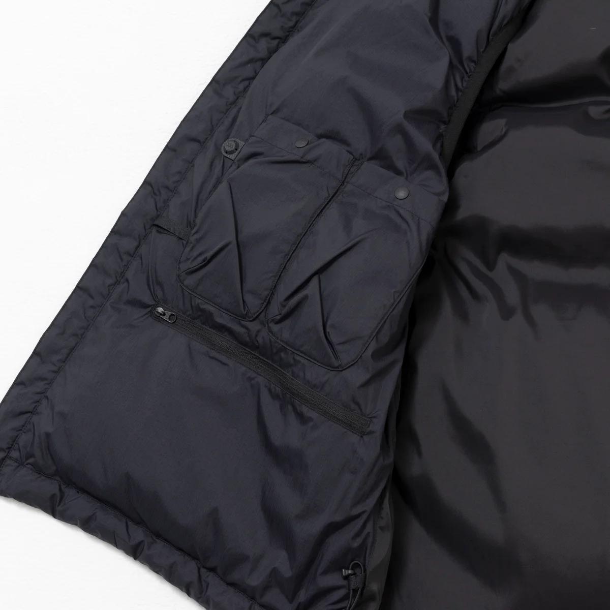 UOMOの編集者がリアルで愛用するダウンアイテムとは？【アウトドアブランド編】