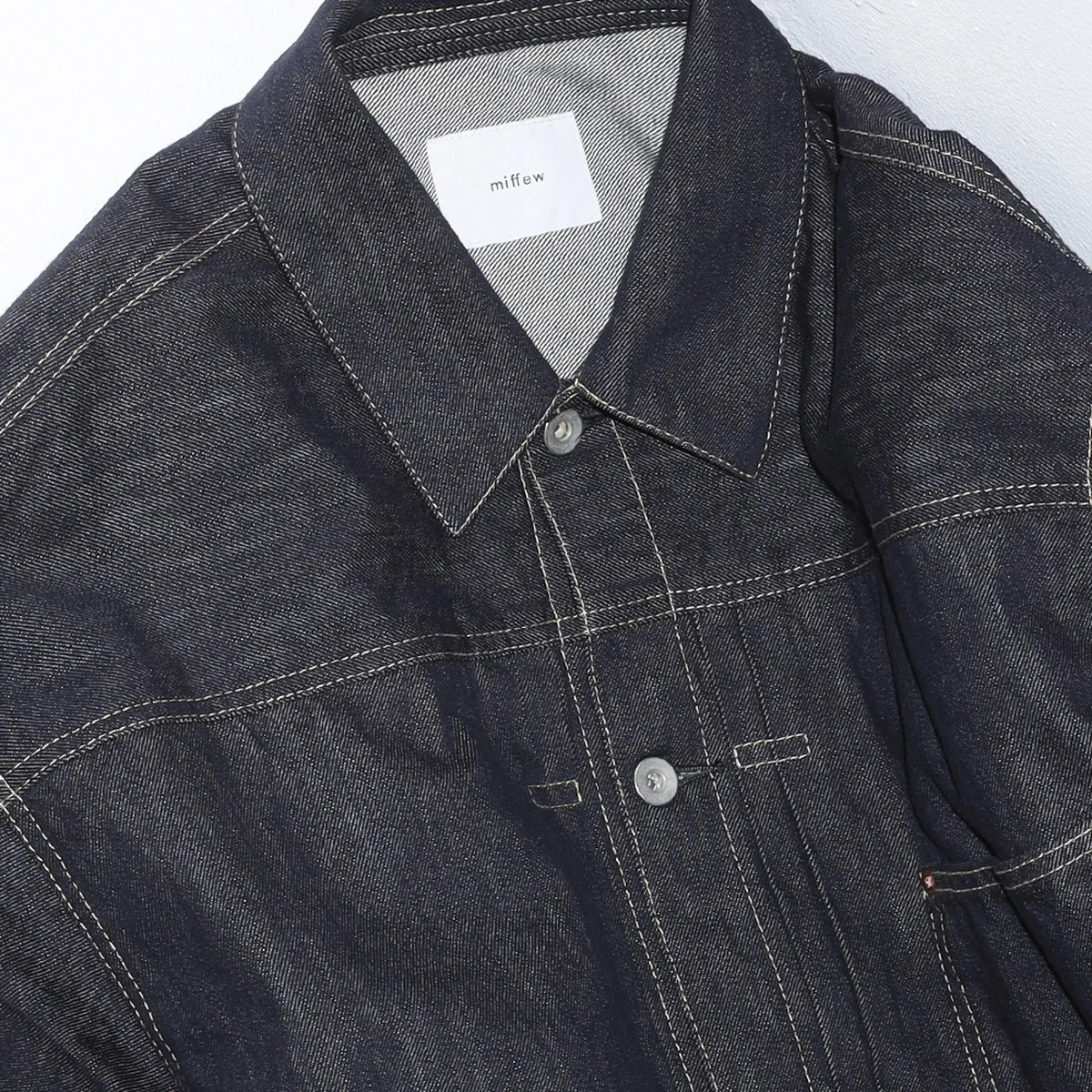 【Gallery】ダウンが苦手な大人こそ買うべき「ダウンに見えないダウン」10選