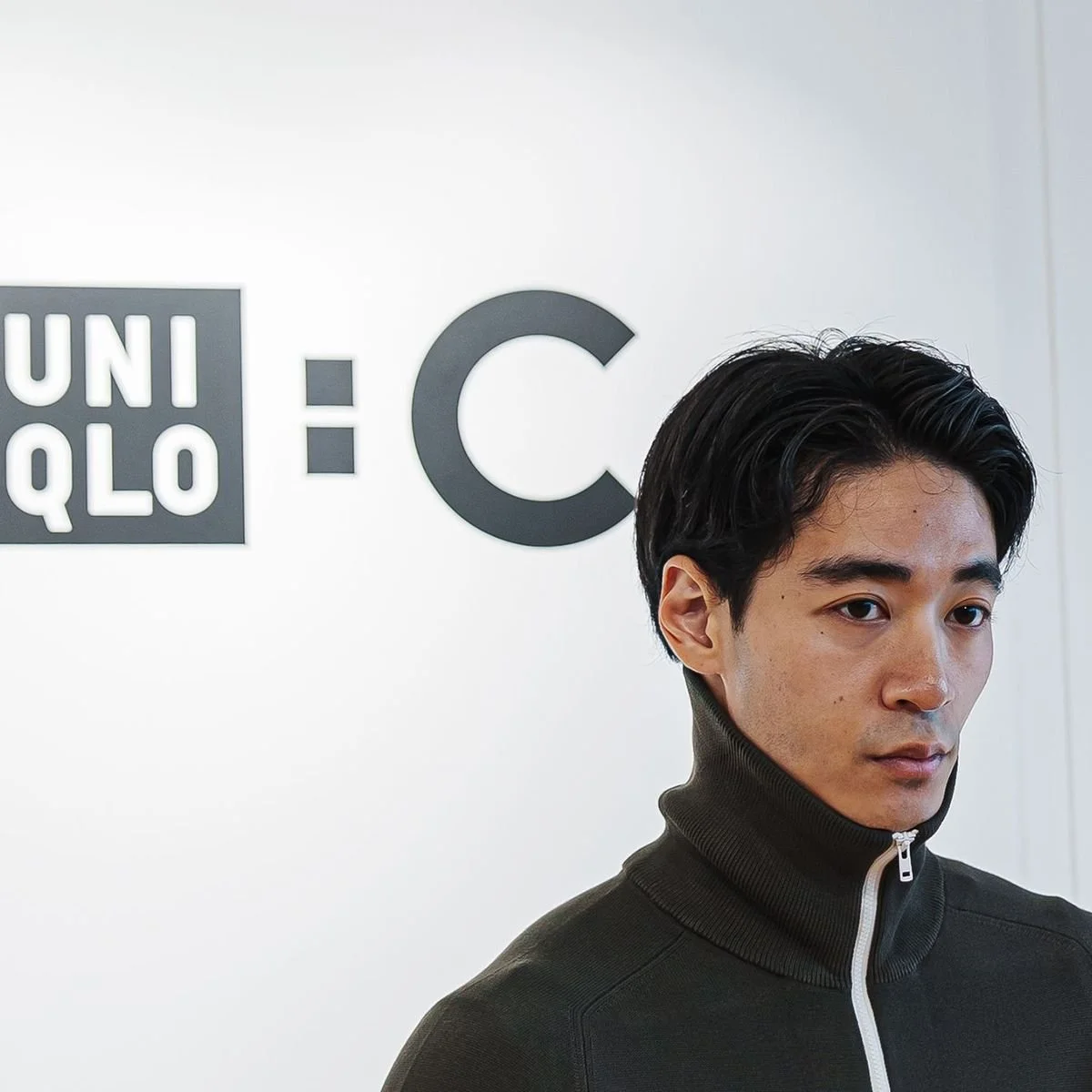 【大人のユニクロ】「ユニクロ：シー」秋冬試着ルポ。あの大人気ジャージに待望の「黒」。名品の新色を最速レビュー【UNIQLO : C｜9月25日発売】
