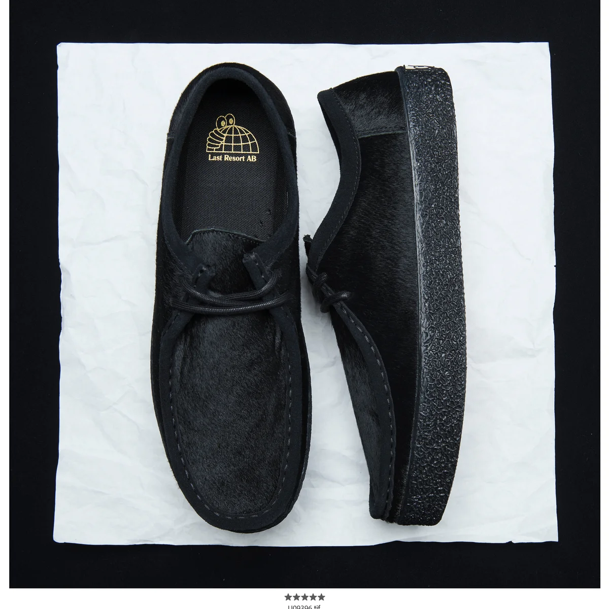 【大人の黒スニーカー】ラストリゾートエービーの万能モカシンシューズにポニーヘアの最新作【大人がこのスニーカーを買う理由｜小澤匡行】