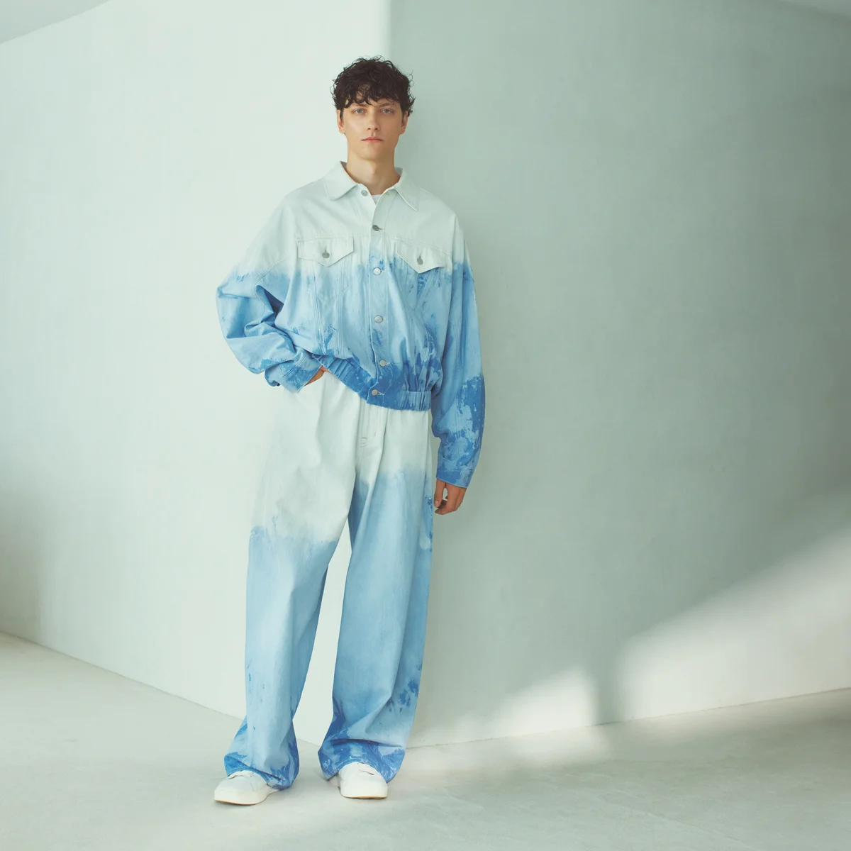 【大人の先取り春服】デニムセットアップから一枚でサマになるシャツまで。髙島屋「2026 Spring＋Design」で注目ブランドの新作をチェック