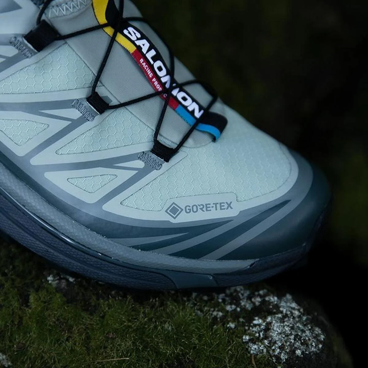【大人の春スニーカー】差がつく「サロモン」は、アーバンリサーチでしか買えないグレー別注の2型