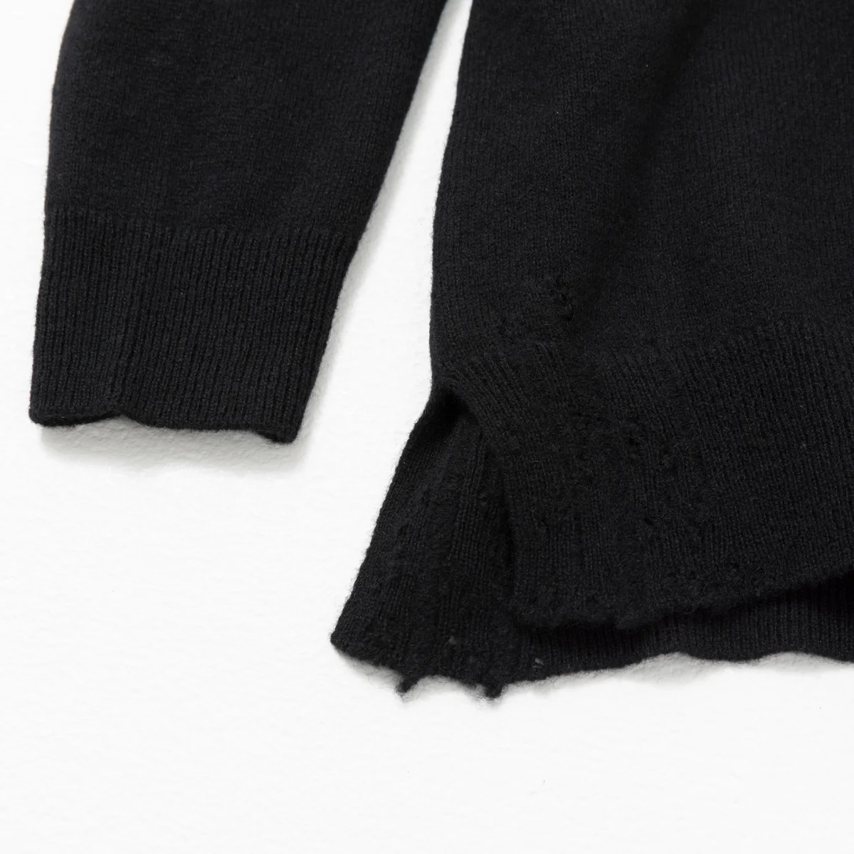 TOHNAI｜クルーネックニット