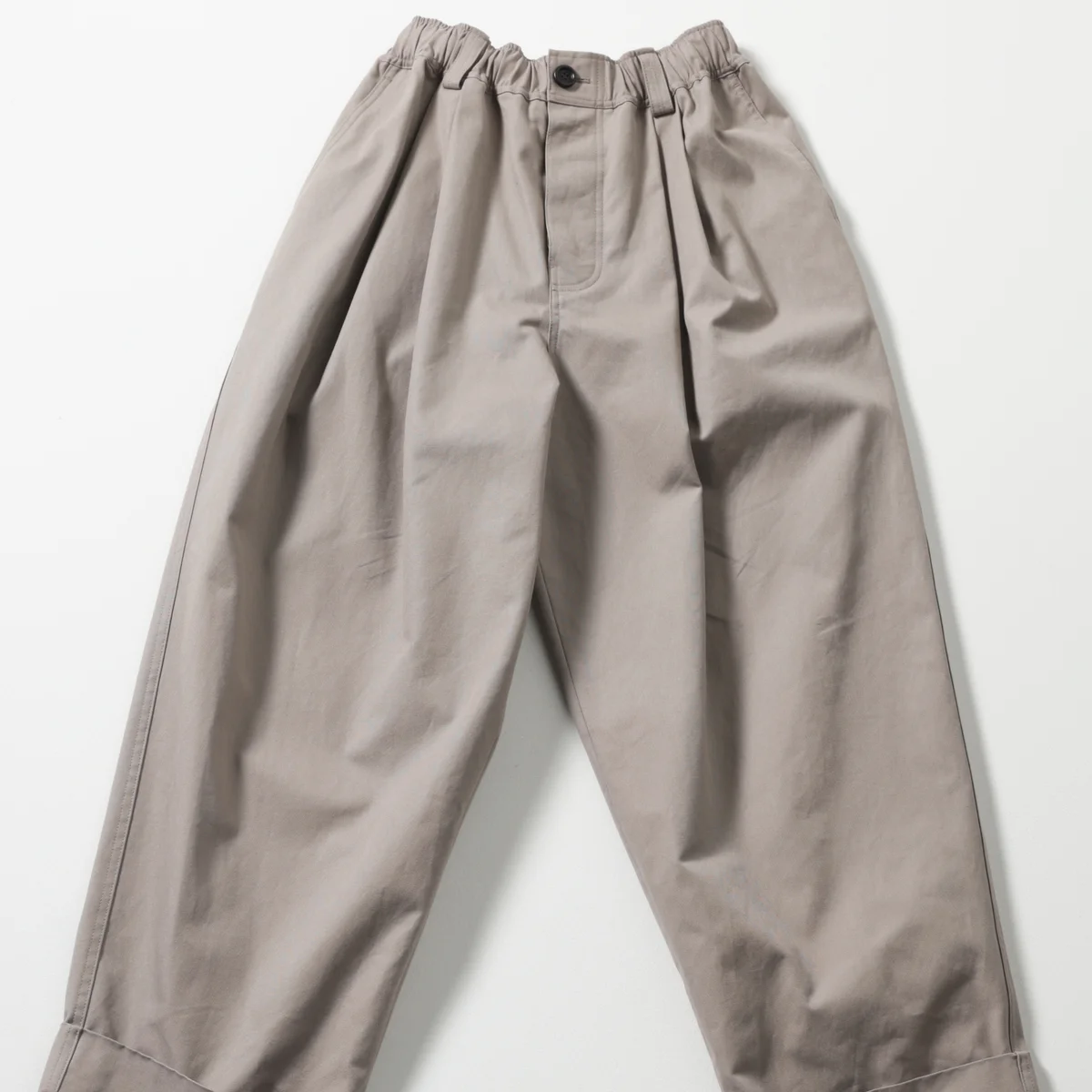 MARNIのコットンキャンバスビッグシルエットパンツ