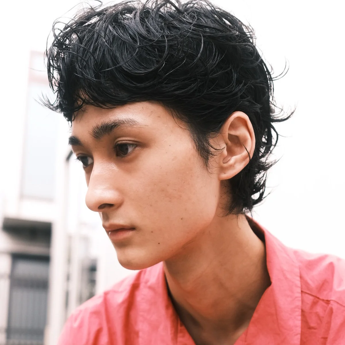 「パーマでくせ毛を扱いやすくする」