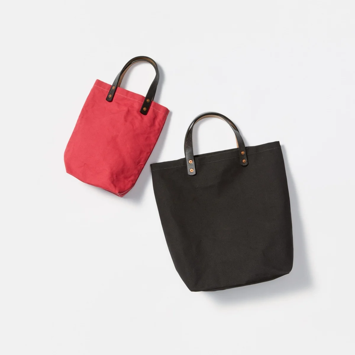 【大人のトートバッグ】ランド オブ トゥモロー別注の縦型バッグが買い。2月20日より数量限定で発売