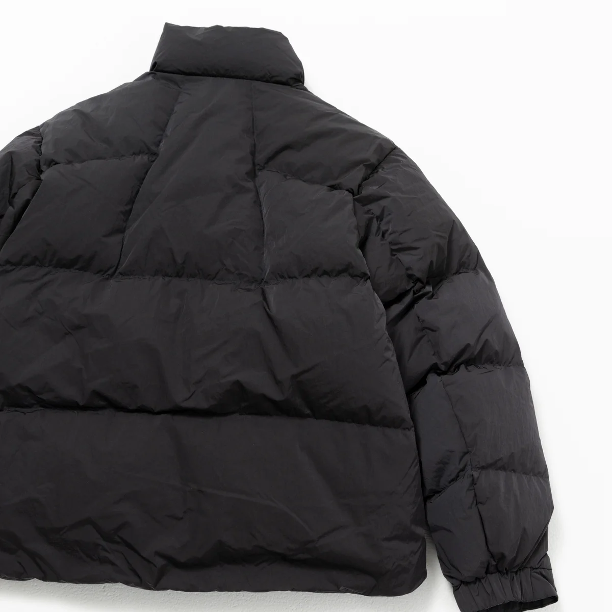 Goldwin｜ドープダイドリップルナイロンダウンジャケット