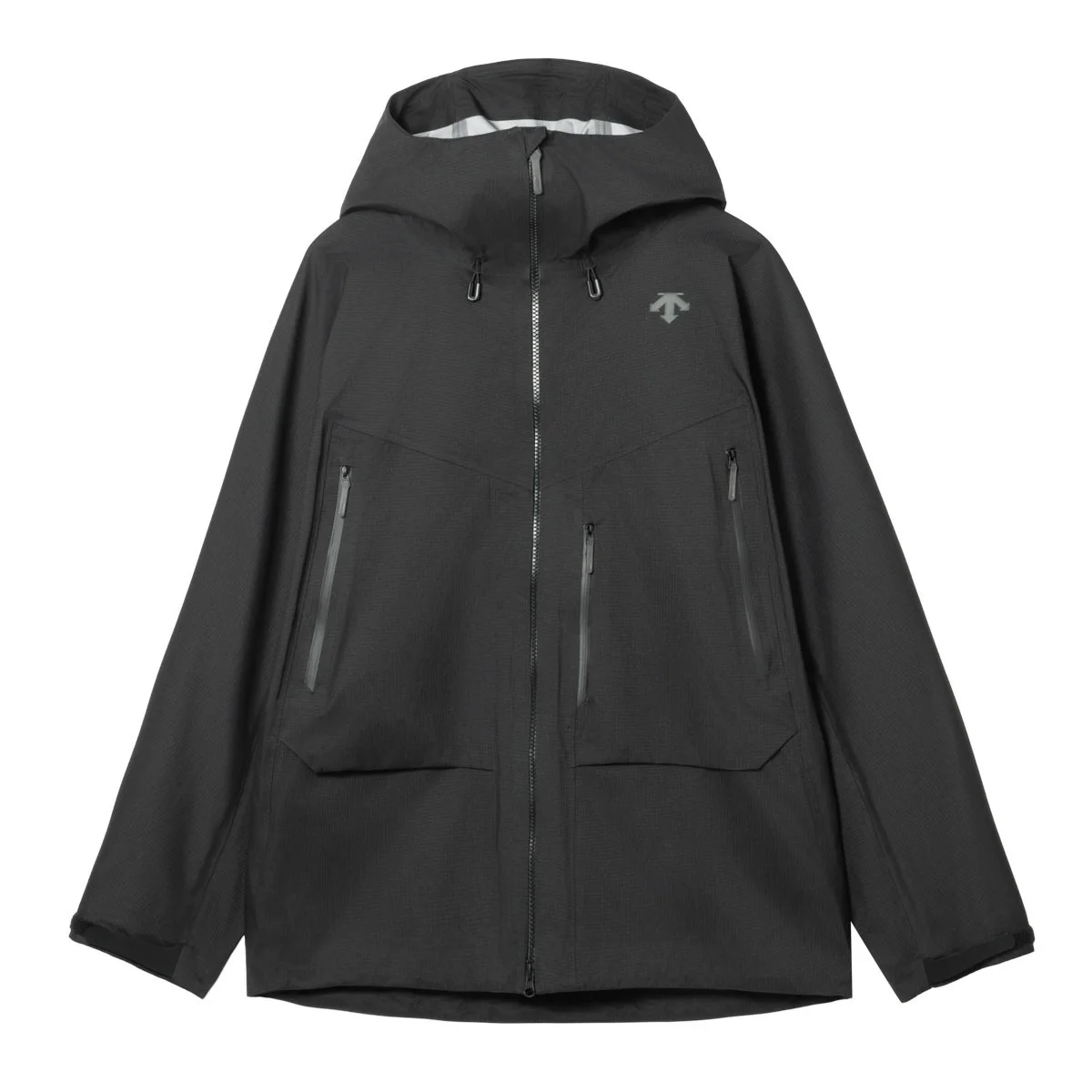 【大人の旅服】移動からディナーまで、GWの旅ワードローブはこれで完結。軽量、シワにならない、はっ水性も兼備したウェア＆スニーカー7選