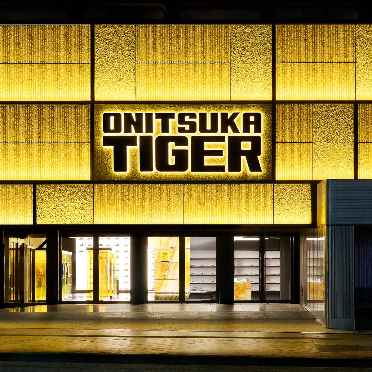 世界最大のオニツカタイガー旗艦店がオープン。初のアミューズメントエリアも登場【Onitsuka Tiger】