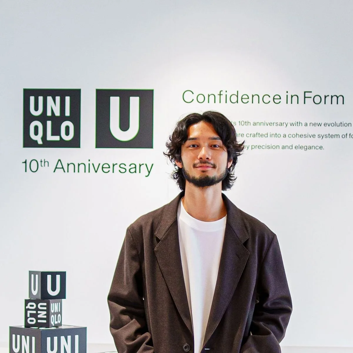 【大人のユニクロ】「ユニクロ ユー」は定番の大人ブラウンがやっぱりいい。セットアップのスーツが買い！【Uniqlo U 2026年秋冬最速試着】