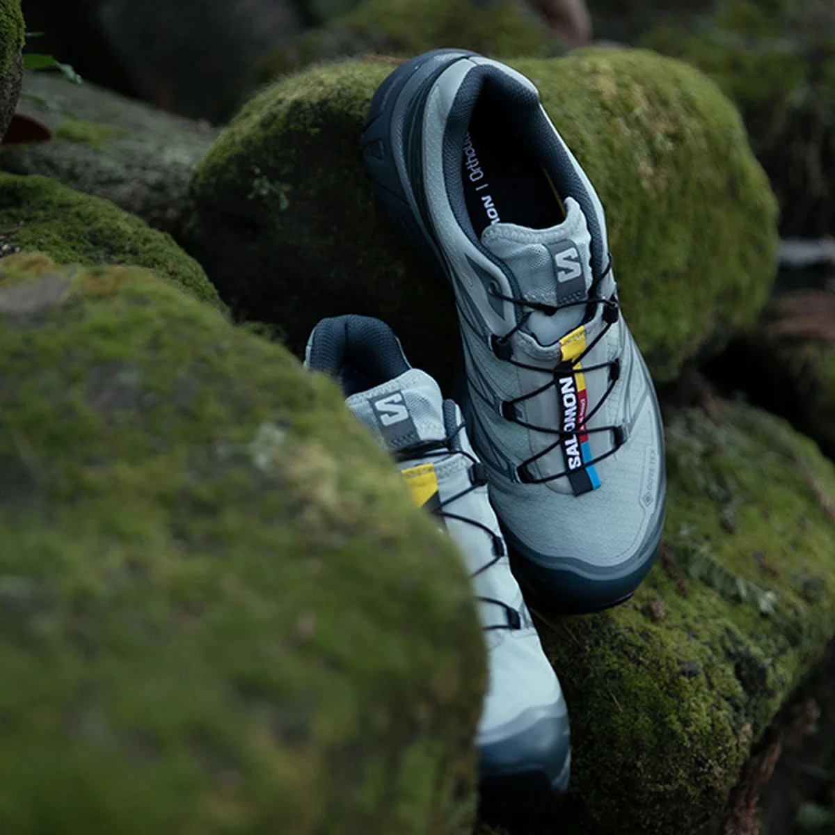 【大人が買うべきゴアテックススニーカー】サロモン「XT-6 GTX」の限定グレーに注目。「アーバンリサーチ」で予約受付中