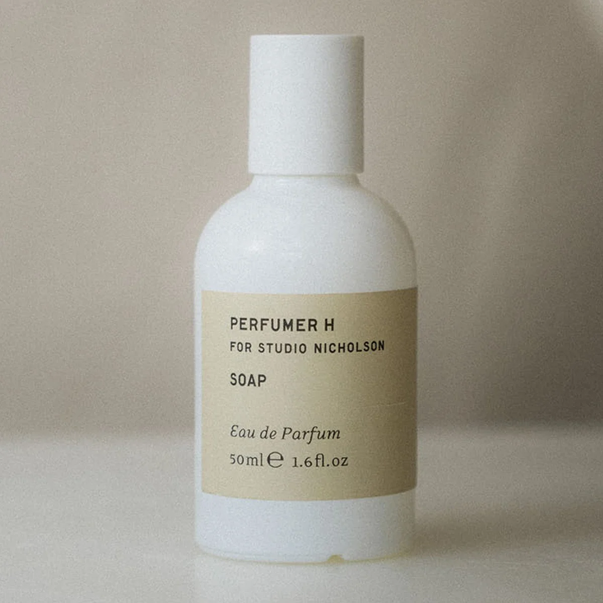 【差がつく大人の香水】パフューマー・エイチとスタジオ ニコルソンが初コラボ。フレグランス＆カプセルコレクション「ソープ」発売 