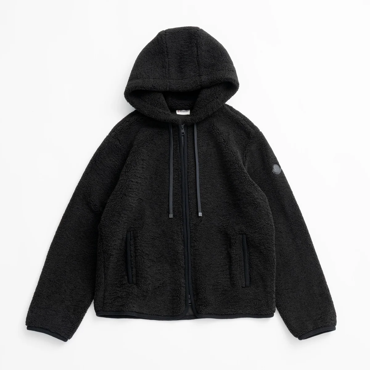 【差がつく大人の黒フリース】ロンハーマン限定。「モンクレール」の柔らかくてあたたかい極上フーディが買い！