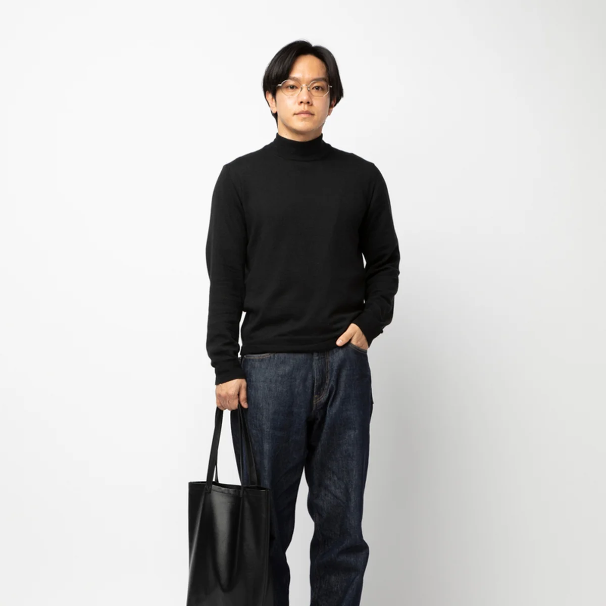 ブラック×インディゴのクリーンなスタイル
