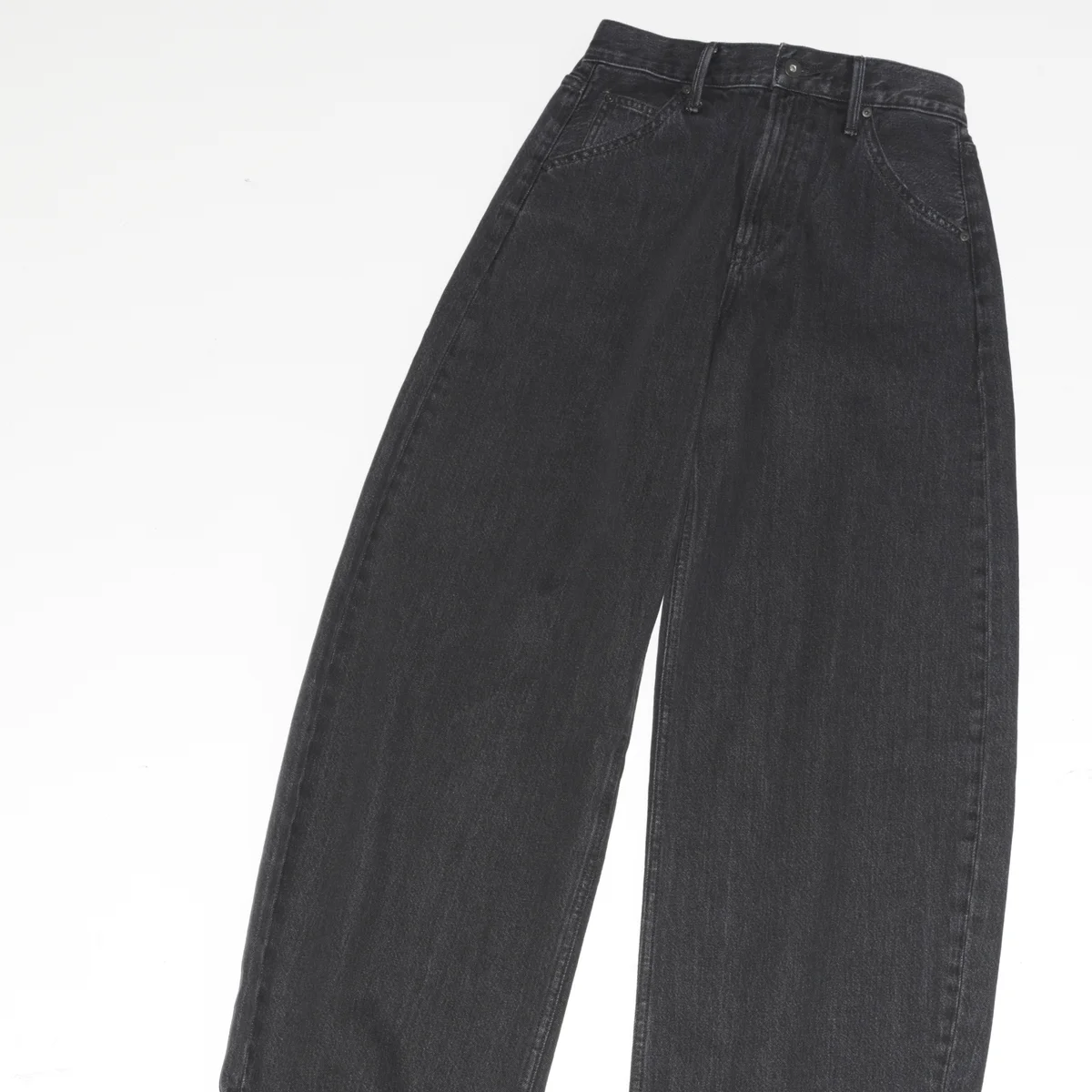UNIQLOのバギーカーブジーンズ