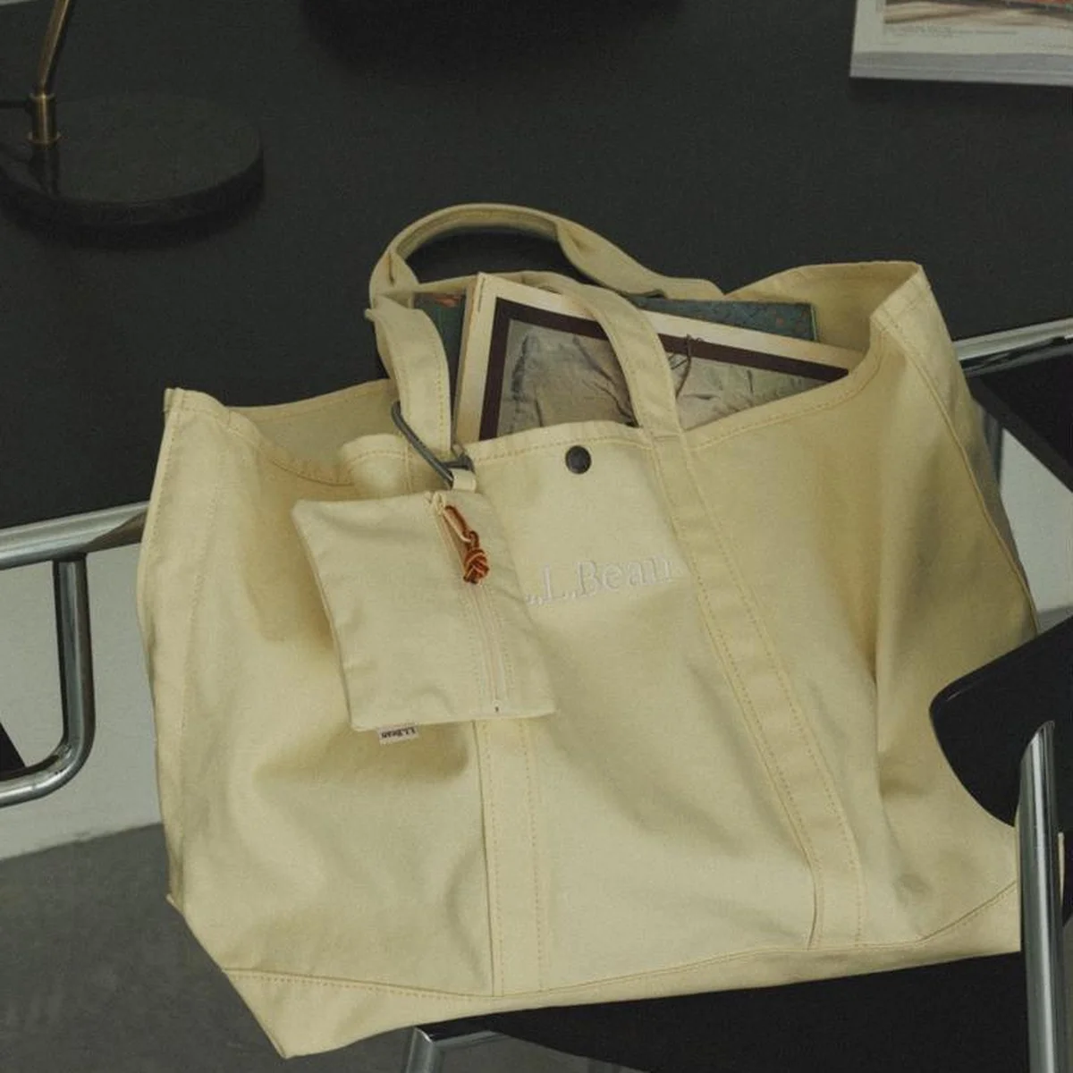 【大人のL.L.Bean】毎年完売。名作グローサリー・トートの「サロン アダム エ ロペ」別注の予約がスタート【エル・エル・ビーン】