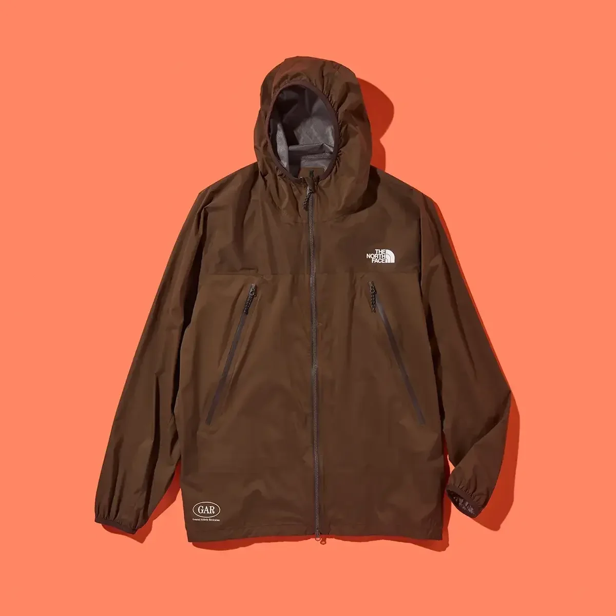 【大人のザ・ノース・フェイス】ゴアテックスジャケットからセットアップで着られる超軽量コートまで。買うべき「春アウター」5選