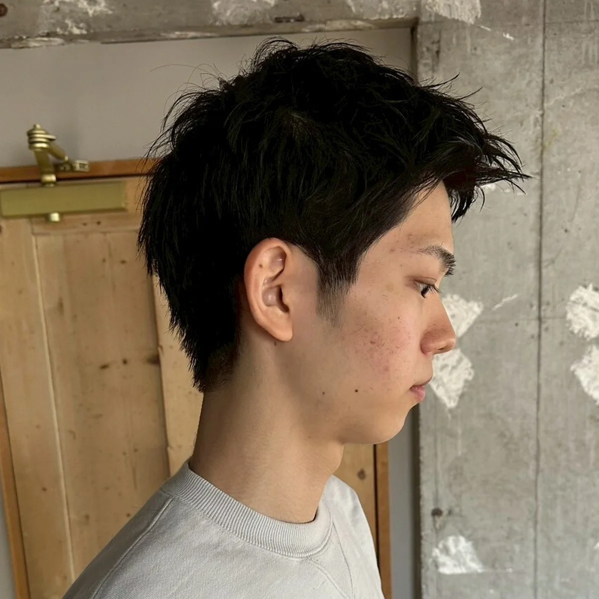 「毛流れを作って柔らかく見せる」