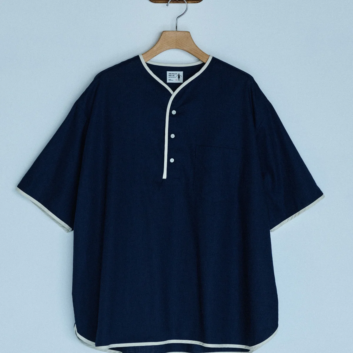 【大人の新定番服】ヘンリーネックに特化したブランド「ヘンリーネック デパートメント」始動【HENLEY NECK DEPARTMENT】