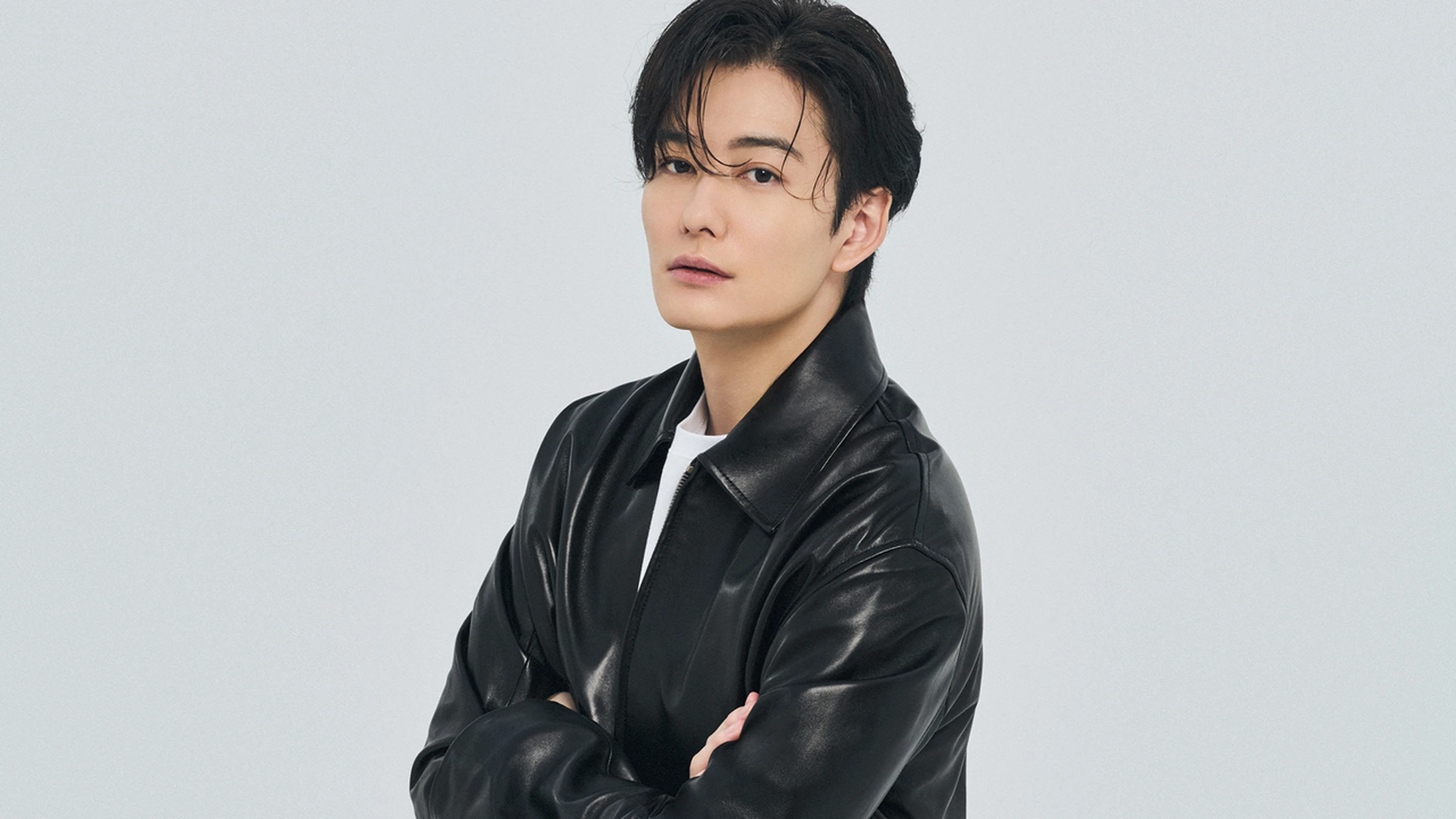 岡田将生、アート＆クラフトなロエベを嗜む