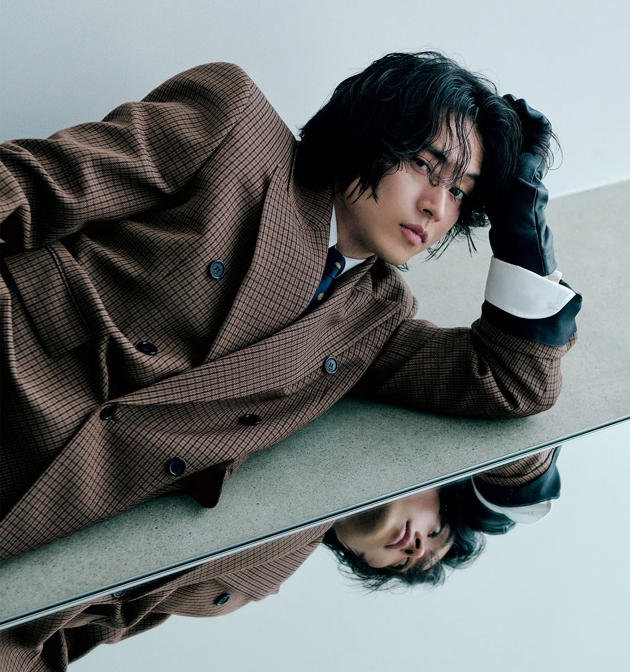 山﨑賢人とサンローラン、静かなる競演